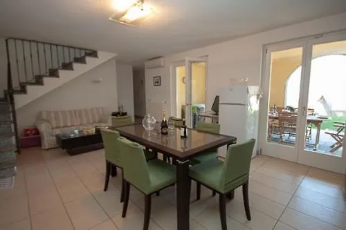 Villa Le Rose Sleeps 6 - Families Only Please Menaggio